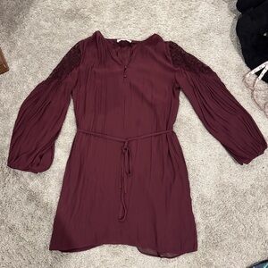 Long sleeve loft dress. Beautiful sleeves